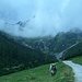 Schon beim Start des Aufstiegs zur Muttekopfhütte sieht es nach einem eher durchwachsenen Tag aus :(