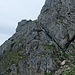 Die letzte Steilstufe im Rückblick, für mich aufgrund der Nässe und den dadurch glatten Eisenstiften die Schlüsselstelle heute am Grat!