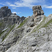 Weg zur Malgrubenscharte mit Malgrubenspitze (links)