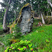 Monument au départ du chemin des Combes.