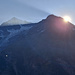 Letzte Sonnenstrahlen über der Bruneggen, dahinter das Brunegghorn, links das Weisshorn