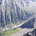 Tiefblick in den Floitengrund mit der Greizer Hütte.