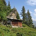Die kleine Hütte im Aufstieg, wo wir aus dem Tobel wieder auf den Wanderweg trafen