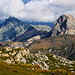 Aussicht im Zoom beim Biwakplatz auf 2505m:<br /><br />Rechts steht der Usser Wissberg (3053,3m), links ist der in Wolkengehüllte Gipfel vom Piz Platta (3392m) welcher auch eine prächtige, aber lange Tour war.<br /><br />Tourenbericht Piz Platta: [https://www.hikr.org/tour/post67686.html]