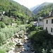Attraversamento del Rio Ogliana; la nostra escursione si è sviluppata sul boscoso versante visibile a sinistra.
