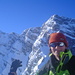 Ich ([u mali]) auf dem Gipfel (im Hintergrund die Watzmann-Südspitze mit der gigantischen Watzmann-Ostwand).