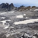 Das unter mir ist tatsächlich blankes Gletschereis, in der Geröllwüste
