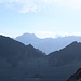 Vue vers les Dents de Vésivi et l'aiguille de la Tsa