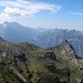 Blick zu Glärnisch und Klöntalersee