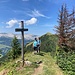 leicht abseitig gelegenes Gipfelkreuz Nünalpstock