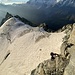 Hier sind wir das einzige Mal etwas von der Optimalroute abgekommen. Rückblick zum Distelhorn. Besser wie im Text beschrieben direkt dem Grat nach.