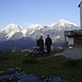 Kurz nach Tagesanbruch starten wir an der Düsseldorfer Hütte