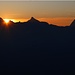 Sonnenaufgang zwischen Piz d'Err (3378,3m) und Piz Calderas (3397m).