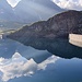 <b>Il Kastelhorn si riflette nel Lago Toggia.</b>