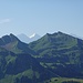 ...  mit Ausblick zu EMJ, davor Àllgäuwhoren und beide Schnierenhörnlis ...