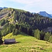 Blick zum Spicher beim Aufstieg zum Hochfläschen.