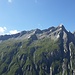 Auf der anderen Teilseite trohnen Jagdhausspitze und Große Löffelspitze.