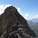 Der unangenehme Nordgrat vom Mittleren Rotenmannkopf. Direkt nördlich vom Gipfelpunkt ist die 3-er Stelle.