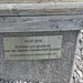 Errichtet und gewidmet von der Alpinen Gesellschaft Solstein mit Unterstützung der Marktgemeinde Zirl