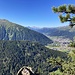 ... hoch zu P. 2073 - mit Hinüberblick zum Brämabüel und Tiefblick nach Davos