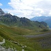 Richetlipass (2260 m)<br />Blick über die Wichlenmattböden nach Osten zum Erbser Stock