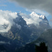 Das versprochene gute Wetter - anscheinend nur über den frisch-beschneiten Berner Alpen. Stolz präsentiert sich das Grindelwalder Wetterhorn