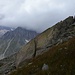 Das ist der Block, den ich ich in der Routenskizze markiert habe. Hier nicht um den Felsen herum steigen! 