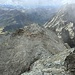 Auf dem Südgipfel/Hauptgipfel, Blick zum Vorgipfel. Dazwischen das plattige/schwierige Gratstück, das ich von dort aus nicht überwinden konnte.