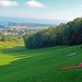 Auf der Höhe vom Schloss Wartensee ist ein Gleitschirmflieger Übungshang mit super Aussicht