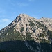 Frieder in der Abendsonne<br />Links im Bild der Nordostgrat, rechts der Verbindungsgrat zum Kreuzspitzl