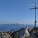 Gipfelkreuz nochmal ein wenig andere Perspektive mit den Gipfeln der Vortage.