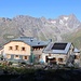 Die Rüsselsheimer Hütte wird von der Sonne wachgeküsst.