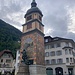 Um 8.30 Uhr beim Tell-Denkmal. Nun geht es bergauf.