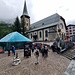 Dorfkirche von Zermatt mit dem Eingang des Matterhorn Museums 