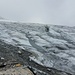 Der Gletscher östlich vom Gratrücken hat durchaus auch tiefere Spalten.