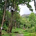Dann stiegen wir wieder hinunter nach Crissolo, und liefen unten dem Po entlang an einem weiteren Parcheggio und dem Monviso Adventure Park, einem Baumklettergarten vorbei zurück zu unserem Ausgangsparcheggio.