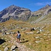 verso il rifugio, si intravede il laghetto