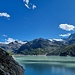 Blick auf den Mattmarksee vom östlichen Staudammende aus.