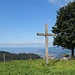 eine Gedenkstätte mit Aussicht