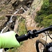 <b>Il piccolo ponte nella forra del Torrente Frodolfo.</b>