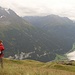 Abstieg ins Stanzer Tal nach Schnann bei trübem Wetter