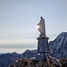 Die Madonna am Gipfel der Becca di Nona.
