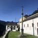 Steinsäule im Kirchhof