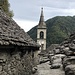 Der Kirchturm von Comologno