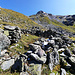 Ruine R5 à 2468m ( 592'350.79, 105'933.18 ).