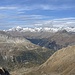 Blick nach Nordwesten, nach rechts zieht das Defregger Tal raus.