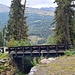 <b>In 25 minuti arrivo al Ponte dei Sospiri (1820 m), il cui nome mi fa meditare. Per quale motivo gli avranno affibbiato questo appellativo? C’è forse un aggancio con i Veneziani, oppure indica semplicemente una zona del percorso dove affiora la fatica? Oppure è forse un luogo dove si esprimevano dei desideri, dei sogni?</b>