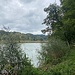 Immer noch am Stausee, hier auf der Höhe einer Halbinsel.<br /><br />