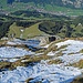 Rückblick die Aufstiegs- Nordflanke hinunter zum Naturfreundehaus Fronalp