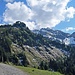 beim Abstieg Blick zum Heustöckli und Tristli